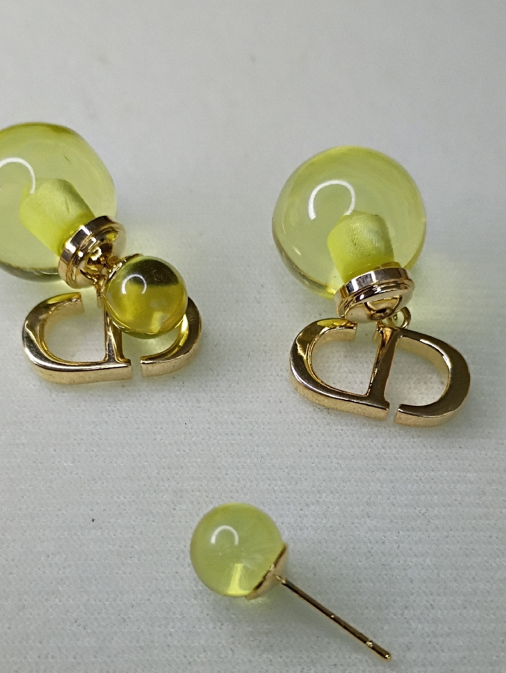 New Gold-Tone Yellow Glass Drop Earrings with CD Monogram Fashion Jewelry - Picture 4 of 4